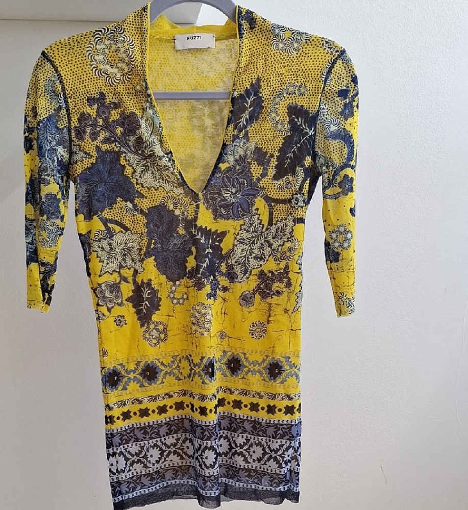 Fuzzi Women's Yellow and Blue Floral Top Size 10